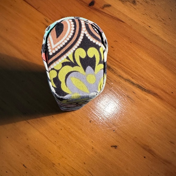 Vera Bradley Glasses Case - Picture 3 of 15